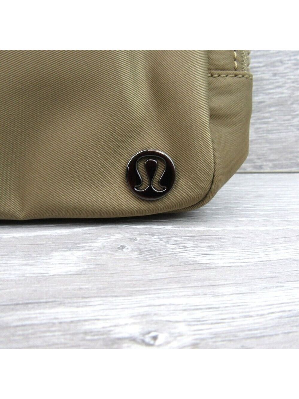 Lululemon Everywhere Belt Bag Large Artifact (2L) Travel Vacation NEW - Picture 3 of 15